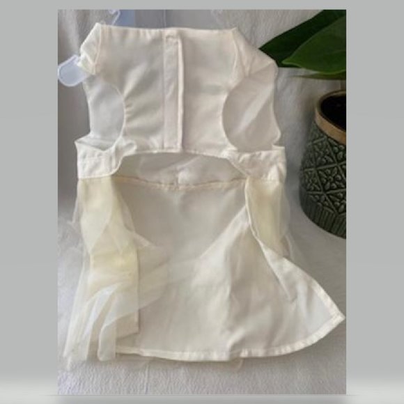 You & Me Light Ivory Wedding Dress & Veil Set Size Small - Picture 4 of 4